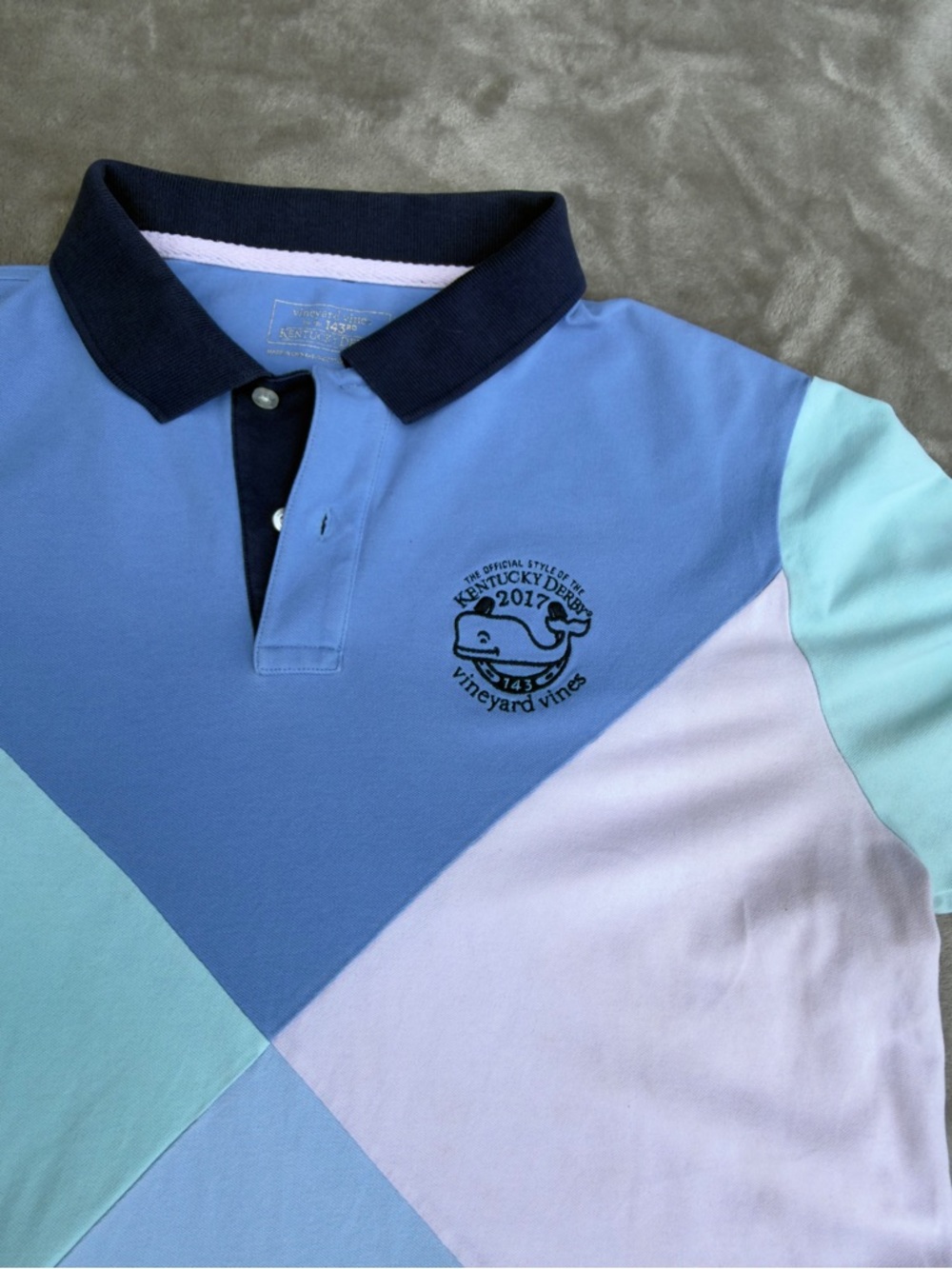 Vineyard Vines Polo Shirt Mens Medium Pink Blue Green 2017 Kentucky Derby Logo - Picture 6 of 8